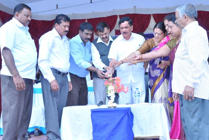 ಶಿಕ್ಷಣ ಸಂಸ್ಥೆಗಳು ಸಂಸ್ಕಾರ ಮೂಡಿಸುವ ಕೇಂದ್ರಗಳಾಗಲಿ: ಬೋಪಯ್ಯ